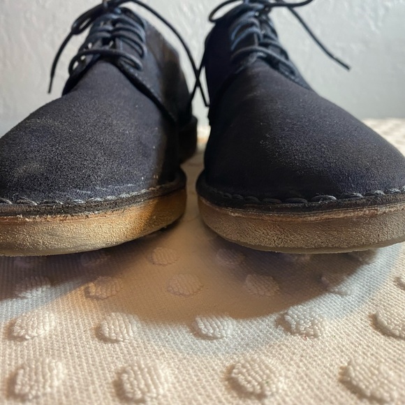 DONT STEP ON MY BLUE SUEDE SHOES! J CREW Superior Shoes Blue Suede Chukka Shoe - Picture 3 of 16